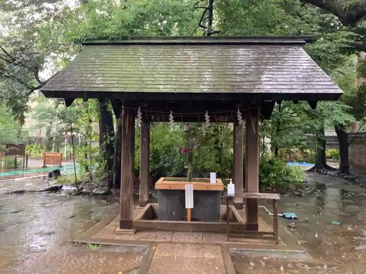 赤坂氷川神社の手水舎