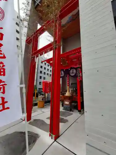 高尾稲荷神社の本殿・本堂
