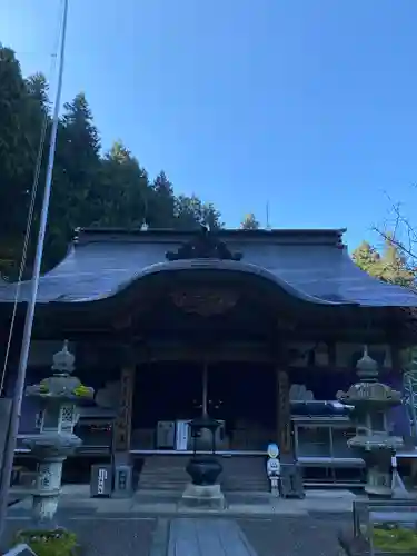 横峰寺の本殿・本堂
