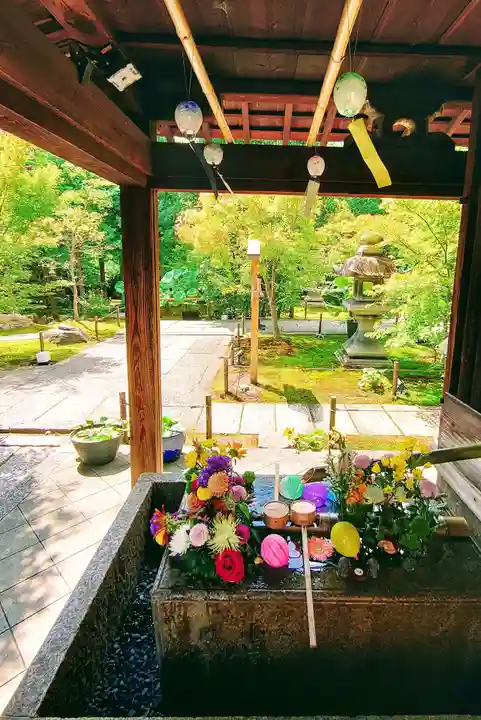 勝林寺の手水舎