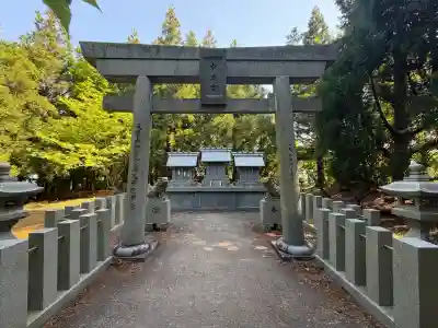 英彦山神宮御本社（上宮）の{uncategorized: "未分類", other: "その他", undefined: "問題あり", building: "その他建物", grave: "お墓", sacred_gate: "鳥居", guardian: "狛犬", statue: "像", buddha: "仏像", history: "歴史", nature: "自然", garden: "庭園", animal: "動物", pagoda: "塔", temizu: "手水舎", mountain_gate: "山門・神門", sanctuary: "本殿・本堂", subordinate: "末社・摂社", art: "芸術", scenery: "景色", jizo: "地蔵", ema: "絵馬", goshuin: "御朱印", omikuji: "おみくじ", items: "授与品その他", amulet: "お守り", goshuincho: "御朱印帳", eats: "食事", festival: "お祭り", votive_dance: "神楽", shichigosan: "七五三参", wedding: "結婚式", experience: "体験その他", initially: "初詣", around: "周辺", anti_infection: "感染症対策"}