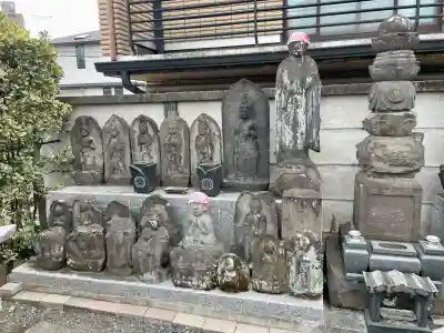 養国寺の{uncategorized: "未分類", other: "その他", undefined: "問題あり", building: "その他建物", grave: "お墓", sacred_gate: "鳥居", guardian: "狛犬", statue: "像", buddha: "仏像", history: "歴史", nature: "自然", garden: "庭園", animal: "動物", pagoda: "塔", temizu: "手水舎", mountain_gate: "山門・神門", sanctuary: "本殿・本堂", subordinate: "末社・摂社", art: "芸術", scenery: "景色", jizo: "地蔵", ema: "絵馬", goshuin: "御朱印", omikuji: "おみくじ", items: "授与品その他", amulet: "お守り", goshuincho: "御朱印帳", eats: "食事", festival: "お祭り", votive_dance: "神楽", shichigosan: "七五三参", wedding: "結婚式", experience: "体験その他", initially: "初詣", around: "周辺", anti_infection: "感染症対策"}
