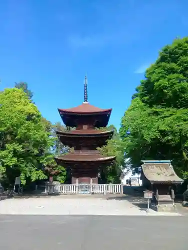 日吉神社の{uncategorized: "未分類", other: "その他", undefined: "問題あり", building: "その他建物", grave: "お墓", sacred_gate: "鳥居", guardian: "狛犬", statue: "像", buddha: "仏像", history: "歴史", nature: "自然", garden: "庭園", animal: "動物", pagoda: "塔", temizu: "手水舎", mountain_gate: "山門・神門", sanctuary: "本殿・本堂", subordinate: "末社・摂社", art: "芸術", scenery: "景色", jizo: "地蔵", ema: "絵馬", goshuin: "御朱印", omikuji: "おみくじ", items: "授与品その他", amulet: "お守り", goshuincho: "御朱印帳", eats: "食事", festival: "お祭り", votive_dance: "神楽", shichigosan: "七五三参", wedding: "結婚式", experience: "体験その他", initially: "初詣", around: "周辺", anti_infection: "感染症対策"}