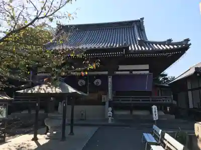 曼荼羅寺の本殿・本堂