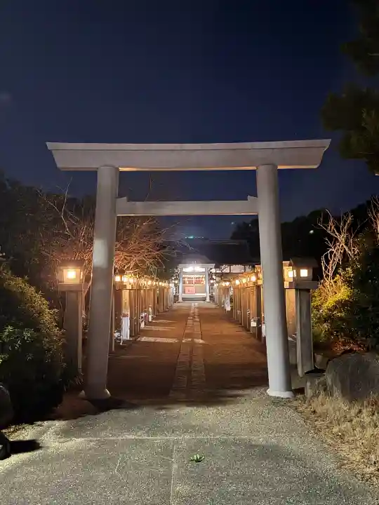比佐豆知神社の{uncategorized: "未分類", other: "その他", undefined: "問題あり", building: "その他建物", grave: "お墓", sacred_gate: "鳥居", guardian: "狛犬", statue: "像", buddha: "仏像", history: "歴史", nature: "自然", garden: "庭園", animal: "動物", pagoda: "塔", temizu: "手水舎", mountain_gate: "山門・神門", sanctuary: "本殿・本堂", subordinate: "末社・摂社", art: "芸術", scenery: "景色", jizo: "地蔵", ema: "絵馬", goshuin: "御朱印", omikuji: "おみくじ", items: "授与品その他", amulet: "お守り", goshuincho: "御朱印帳", eats: "食事", festival: "お祭り", votive_dance: "神楽", shichigosan: "七五三参", wedding: "結婚式", experience: "体験その他", initially: "初詣", around: "周辺", anti_infection: "感染症対策"}