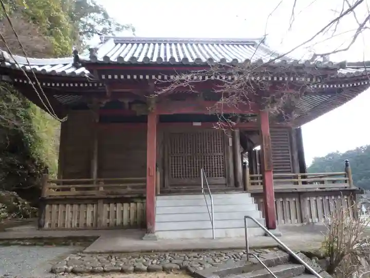 金常寺大石不動院の本殿・本堂