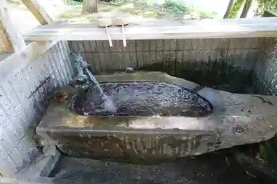 久須斯神社の手水舎