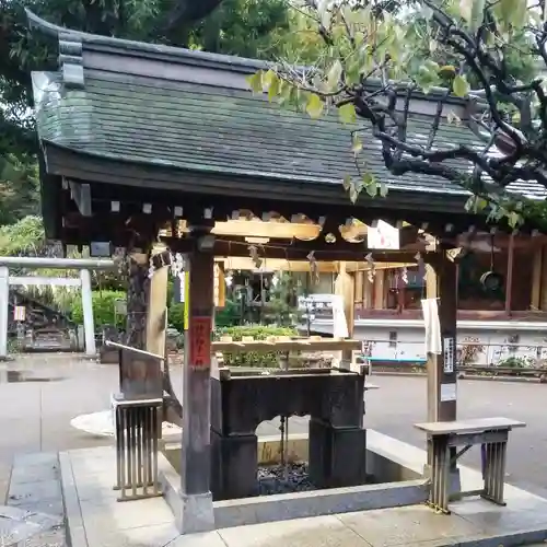 鳩森八幡神社の手水舎