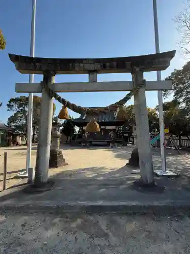 諏訪神社（今川町）の{uncategorized: "未分類", other: "その他", undefined: "問題あり", building: "その他建物", grave: "お墓", sacred_gate: "鳥居", guardian: "狛犬", statue: "像", buddha: "仏像", history: "歴史", nature: "自然", garden: "庭園", animal: "動物", pagoda: "塔", temizu: "手水舎", mountain_gate: "山門・神門", sanctuary: "本殿・本堂", subordinate: "末社・摂社", art: "芸術", scenery: "景色", jizo: "地蔵", ema: "絵馬", goshuin: "御朱印", omikuji: "おみくじ", items: "授与品その他", amulet: "お守り", goshuincho: "御朱印帳", eats: "食事", festival: "お祭り", votive_dance: "神楽", shichigosan: "七五三参", wedding: "結婚式", experience: "体験その他", initially: "初詣", around: "周辺", anti_infection: "感染症対策"}