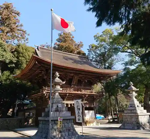 府八幡宮の山門・神門