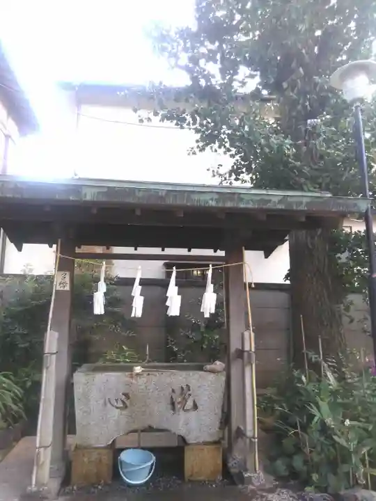 東玉川神社の手水舎