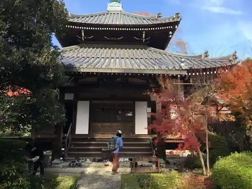 安楽寺の本殿・本堂