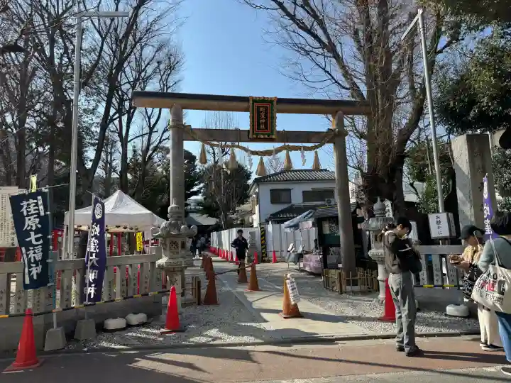 蛇窪神社の{uncategorized: "未分類", other: "その他", undefined: "問題あり", building: "その他建物", grave: "お墓", sacred_gate: "鳥居", guardian: "狛犬", statue: "像", buddha: "仏像", history: "歴史", nature: "自然", garden: "庭園", animal: "動物", pagoda: "塔", temizu: "手水舎", mountain_gate: "山門・神門", sanctuary: "本殿・本堂", subordinate: "末社・摂社", art: "芸術", scenery: "景色", jizo: "地蔵", ema: "絵馬", goshuin: "御朱印", omikuji: "おみくじ", items: "授与品その他", amulet: "お守り", goshuincho: "御朱印帳", eats: "食事", festival: "お祭り", votive_dance: "神楽", shichigosan: "七五三参", wedding: "結婚式", experience: "体験その他", initially: "初詣", around: "周辺", anti_infection: "感染症対策"}