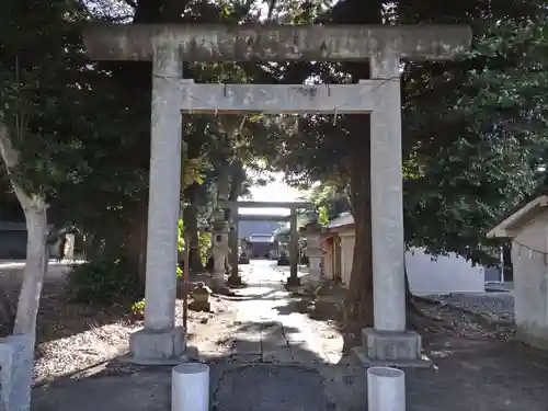 神明社の鳥居