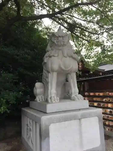 寒川神社の狛犬