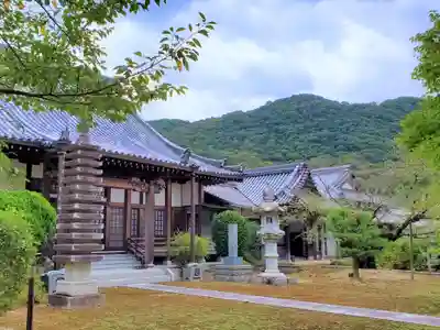 安楽寺の本殿・本堂