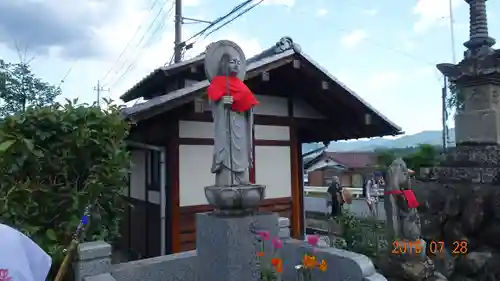 観音寺の地蔵