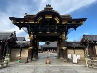 本願寺(西本願寺)の山門・神門