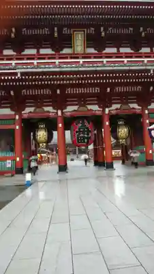 浅草寺の山門・神門