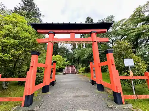 丹生都比売神社の鳥居