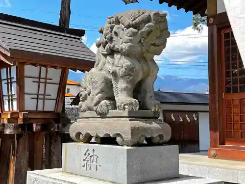 笠屋神社の狛犬