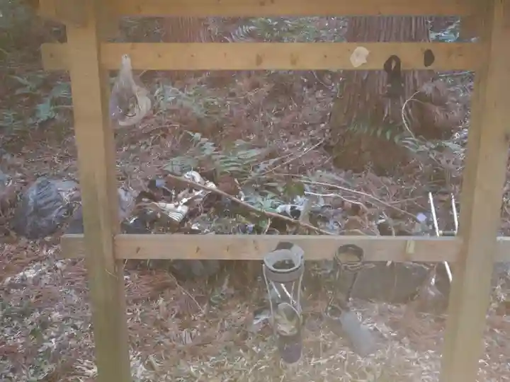 手接足尾神社のその他建物