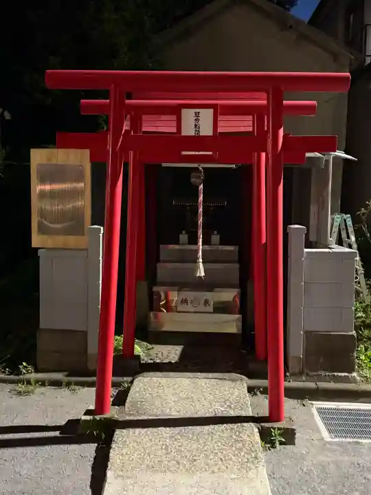 亀出神社の{uncategorized: "未分類", other: "その他", undefined: "問題あり", building: "その他建物", grave: "お墓", sacred_gate: "鳥居", guardian: "狛犬", statue: "像", buddha: "仏像", history: "歴史", nature: "自然", garden: "庭園", animal: "動物", pagoda: "塔", temizu: "手水舎", mountain_gate: "山門・神門", sanctuary: "本殿・本堂", subordinate: "末社・摂社", art: "芸術", scenery: "景色", jizo: "地蔵", ema: "絵馬", goshuin: "御朱印", omikuji: "おみくじ", items: "授与品その他", amulet: "お守り", goshuincho: "御朱印帳", eats: "食事", festival: "お祭り", votive_dance: "神楽", shichigosan: "七五三参", wedding: "結婚式", experience: "体験その他", initially: "初詣", around: "周辺", anti_infection: "感染症対策"}