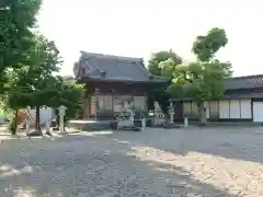 神明社の本殿