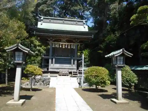 片瀬諏訪神社の本殿・本堂