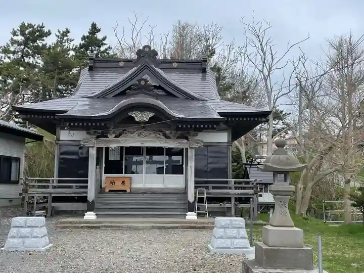 八幡神社の本殿・本堂