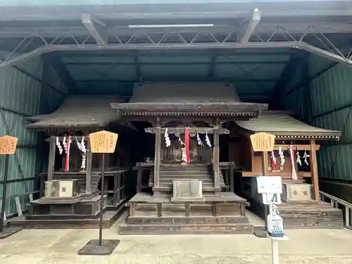 諏訪神社の末社・摂社