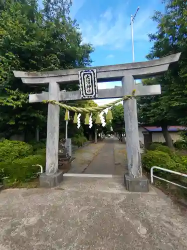 大沼神社の{uncategorized: "未分類", other: "その他", undefined: "問題あり", building: "その他建物", grave: "お墓", sacred_gate: "鳥居", guardian: "狛犬", statue: "像", buddha: "仏像", history: "歴史", nature: "自然", garden: "庭園", animal: "動物", pagoda: "塔", temizu: "手水舎", mountain_gate: "山門・神門", sanctuary: "本殿・本堂", subordinate: "末社・摂社", art: "芸術", scenery: "景色", jizo: "地蔵", ema: "絵馬", goshuin: "御朱印", omikuji: "おみくじ", items: "授与品その他", amulet: "お守り", goshuincho: "御朱印帳", eats: "食事", festival: "お祭り", votive_dance: "神楽", shichigosan: "七五三参", wedding: "結婚式", experience: "体験その他", initially: "初詣", around: "周辺", anti_infection: "感染症対策"}