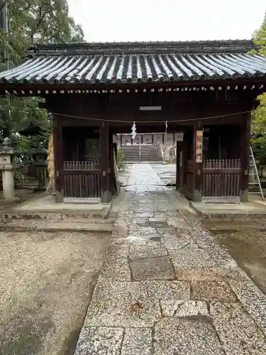 玉井宮東照宮の{uncategorized: "未分類", other: "その他", undefined: "問題あり", building: "その他建物", grave: "お墓", sacred_gate: "鳥居", guardian: "狛犬", statue: "像", buddha: "仏像", history: "歴史", nature: "自然", garden: "庭園", animal: "動物", pagoda: "塔", temizu: "手水舎", mountain_gate: "山門・神門", sanctuary: "本殿・本堂", subordinate: "末社・摂社", art: "芸術", scenery: "景色", jizo: "地蔵", ema: "絵馬", goshuin: "御朱印", omikuji: "おみくじ", items: "授与品その他", amulet: "お守り", goshuincho: "御朱印帳", eats: "食事", festival: "お祭り", votive_dance: "神楽", shichigosan: "七五三参", wedding: "結婚式", experience: "体験その他", initially: "初詣", around: "周辺", anti_infection: "感染症対策"}