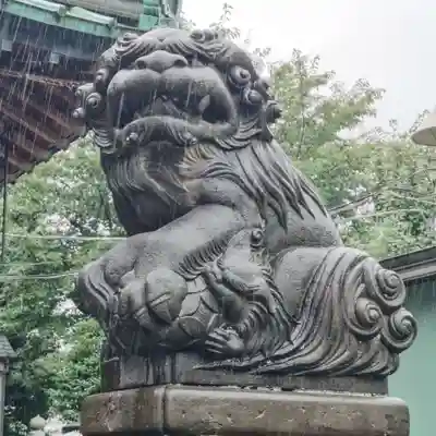 諏訪神社の狛犬