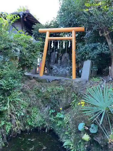 横浜御嶽神社の末社・摂社