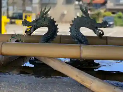 高岡関野神社の手水舎