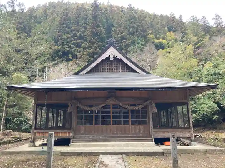 熊野神社の本殿・本堂