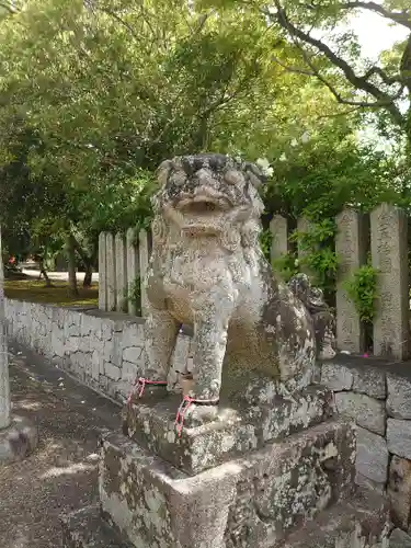 一岡神社の狛犬