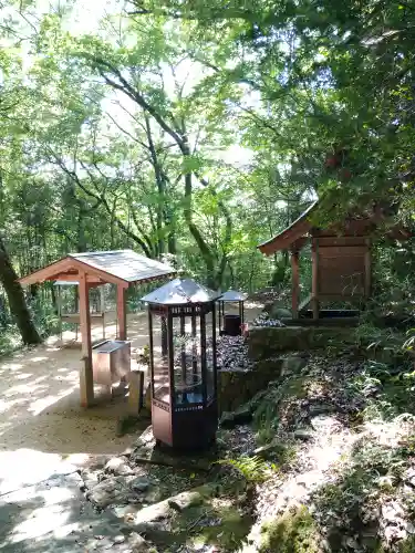 田倉牛神社の末社