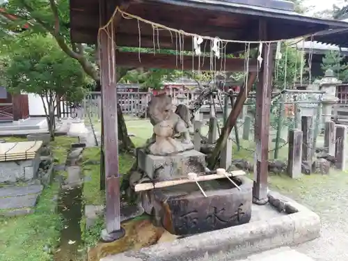 手向山八幡宮の手水舎