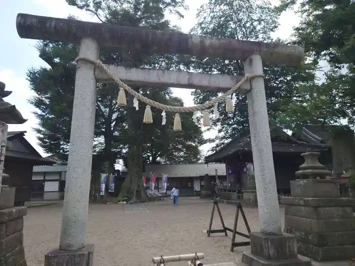 八枝神社の鳥居