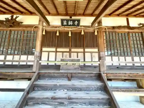 薬師寺の本殿・本堂