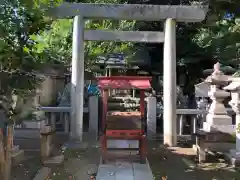 那古野神社の末社