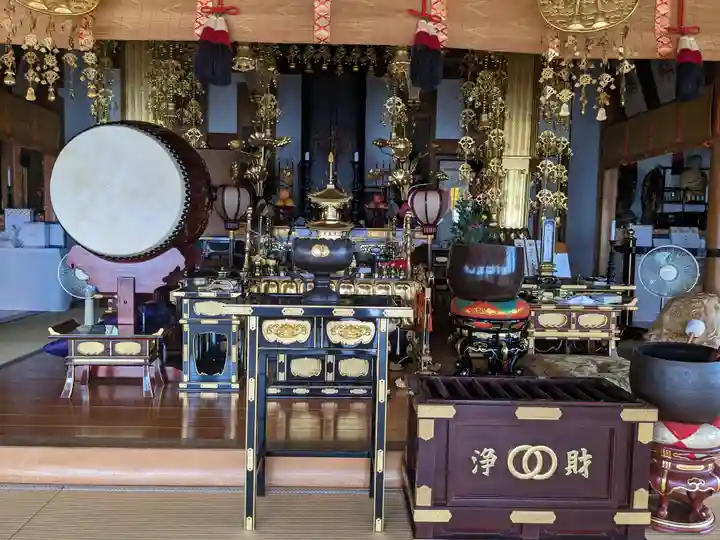 蓮花寺の本殿・本堂