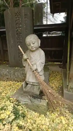 西輪寺の像