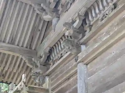 知井八幡神社の{uncategorized: "未分類", other: "その他", undefined: "問題あり", building: "その他建物", grave: "お墓", sacred_gate: "鳥居", guardian: "狛犬", statue: "像", buddha: "仏像", history: "歴史", nature: "自然", garden: "庭園", animal: "動物", pagoda: "塔", temizu: "手水舎", mountain_gate: "山門・神門", sanctuary: "本殿・本堂", subordinate: "末社・摂社", art: "芸術", scenery: "景色", jizo: "地蔵", ema: "絵馬", goshuin: "御朱印", omikuji: "おみくじ", items: "授与品その他", amulet: "お守り", goshuincho: "御朱印帳", eats: "食事", festival: "お祭り", votive_dance: "神楽", shichigosan: "七五三参", wedding: "結婚式", experience: "体験その他", initially: "初詣", around: "周辺", anti_infection: "感染症対策"}