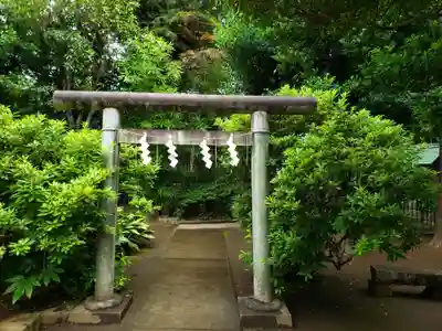鳩森八幡神社の鳥居