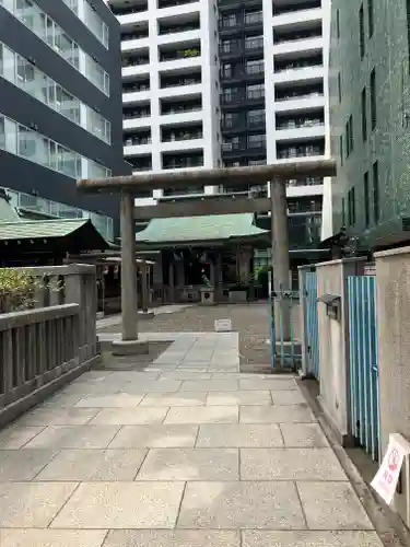 宮益御嶽神社の鳥居