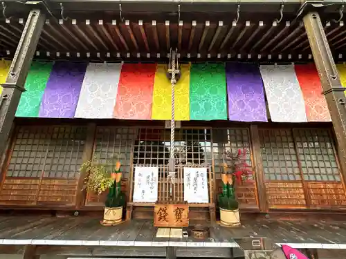 毘沙門寺の本殿・本堂