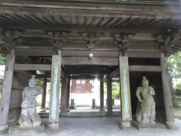 泉福寺の山門・神門